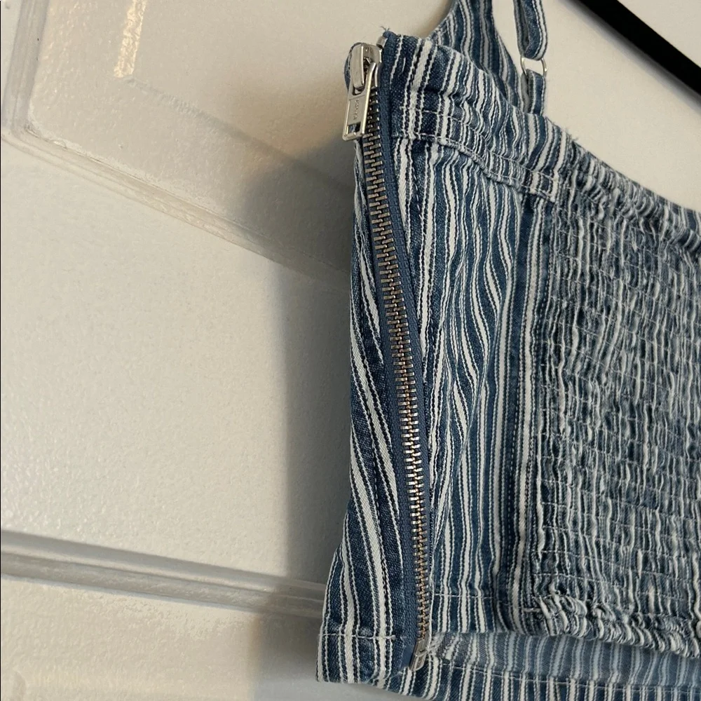 Levi’s Jaden Denim Cami - Picture 7 of 9